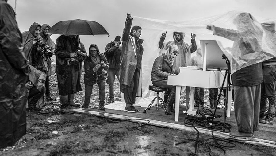 Deze muzikanten tonen een andere vluchtelingenstroom